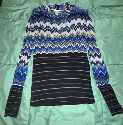 Cache blue and black v-neck sweater chevron design Size Medium