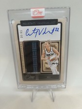 2025 Panini WNBA One & One Courtney Vandersloot Patch Auto /99 2 Color  Encased