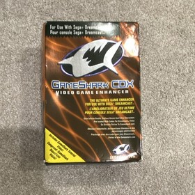 SEGA Dreamcast Console Lot: 4 Controllers, 2 Light Guns, 32 Games, GameShark