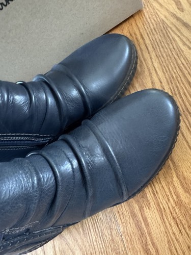Clarks Collection Leather Ruched Ankle Boots Caroline Orchid Navy 11 New - Picture 4 of 6