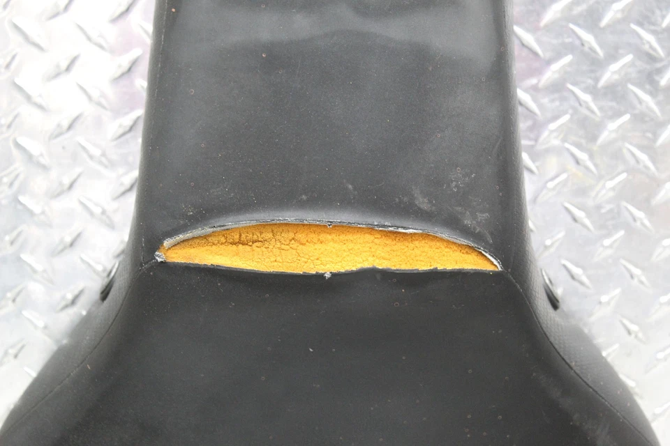 Assento Honda Shadow Spirit 750 VT750DC 2007 - Imagem 3 de 4