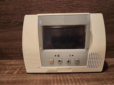 Honeywell Lynx Touch Security Systems L5100 (Plastic Cover Needs Repair)