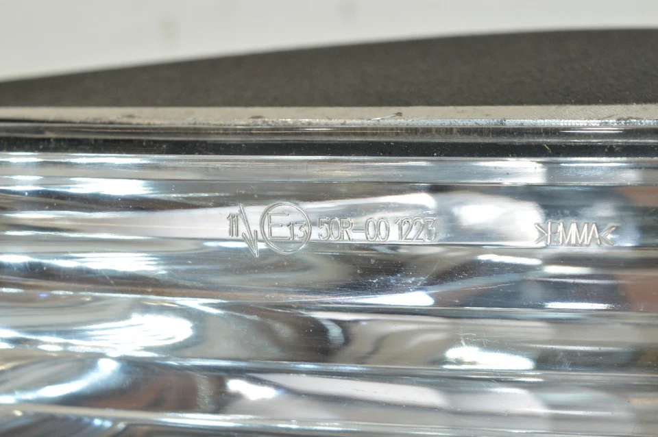 PIAGGIO MP3 250 BLINKER BLINKLEUCHTE VERKLEIDUNGSBLINKER VORNE LINKS - Bild 4 von 4