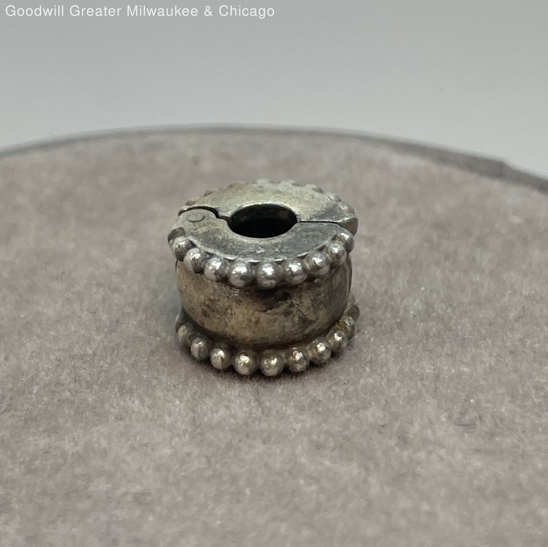 Pandora 925 Sterling Beveled Edge Clip Charm 2.8g