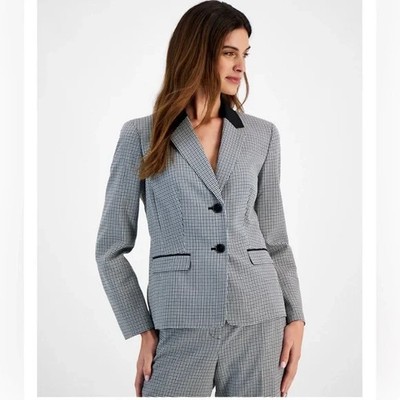 LA Suit womens two button pantsuit 2 piece SIZE 8P