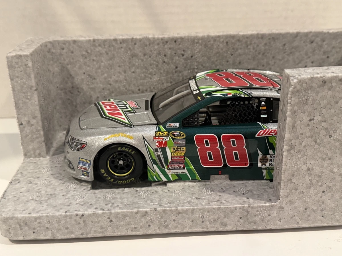 Dale Earnhardt Jr Diecast Racing Cars 2015 Vehicle Year for sale