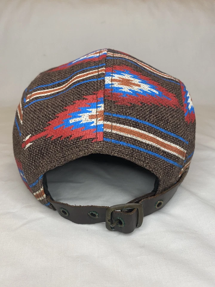 Винтажная 5-панельная кожаная кепка с ремешком Obey Propaganda с юго-западным принтом - Изображение 3 из 4