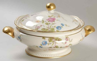 Castleton  Sunnyvale Round Covered Vegetable Bowl 6208068