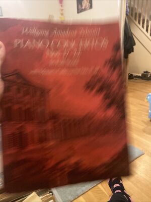 Piano Concertos Nos. 17-22: In Full Score. with Mozart's Cadenzas for Nos. 17-19