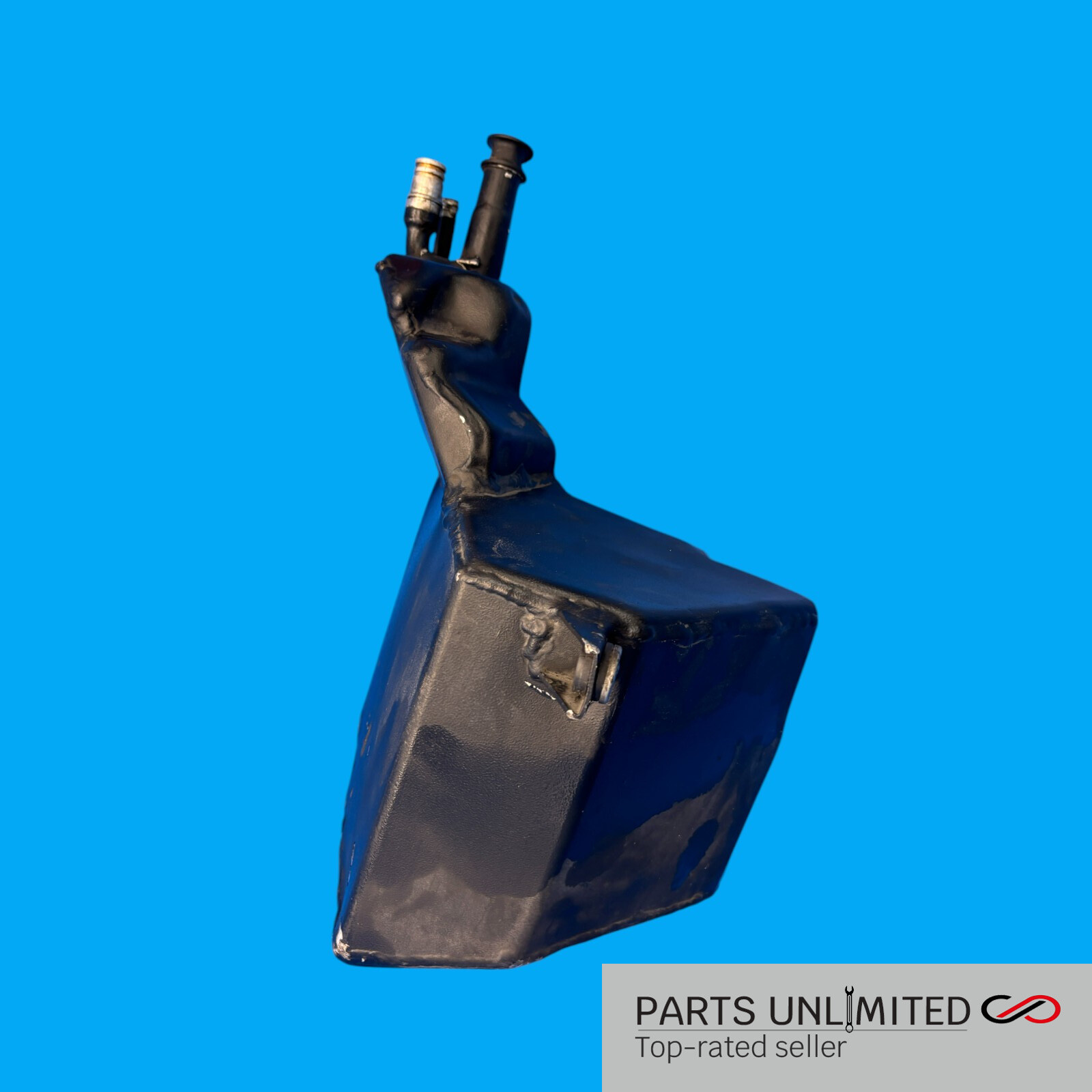 03-08 Maserati Quattroporte M139 OEM engine motor oil cooler tank reservoir F136