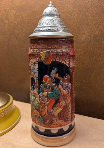 Vintage Gerz Gerzit 0,5L Deutscher Schlossturm Wirtshaus Szene Bierstein