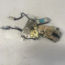 2000 NISSAN ELGRAND E50 MK1 PASSENGER SIDE SLIDING DOOR CATCH & MOTOR 82515VE000