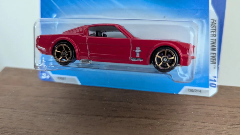 HOT WHEELS 2010 INT. FASTER THAN EVER SERIES 4/10, FORD MUSTANG FASTBACK, R7557 - image 2 of 4