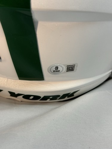 JUSTIN FIELDS AUTOGRAPHED NEW YORK JETS FULL SIZE REPLICA HELMET Beckett w/VISOR - Imagen 4 de 4