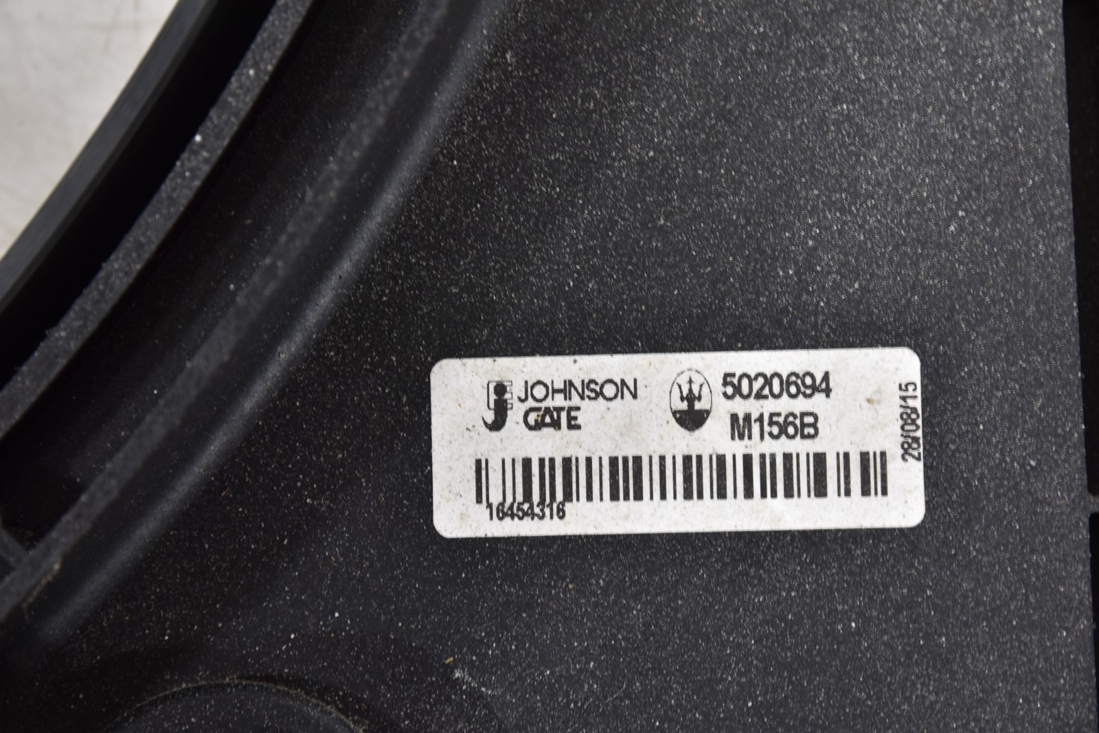 Maserati Quattroporte Fan assembly