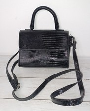PRIMARK Ladies black patent satchel top handle / shoulder bag (B11)