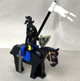 Lego - Black Falcons  - 6035 - Castle Guard - 99% Complete