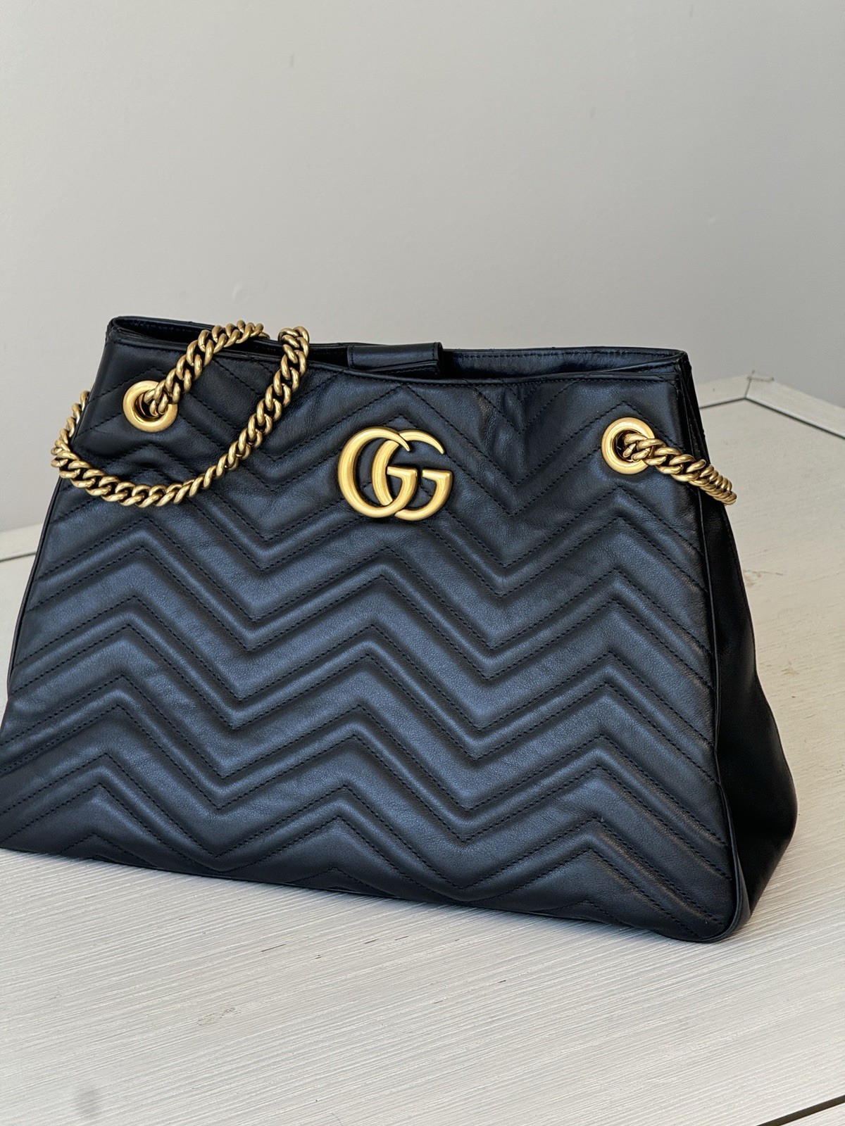 Gucci GG Marmont Chain Shoulder Bag Matelasse Leather Black