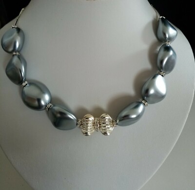 Schmuck Halskette Perlenkette böhmische Nuggets in silber grau 50 cm