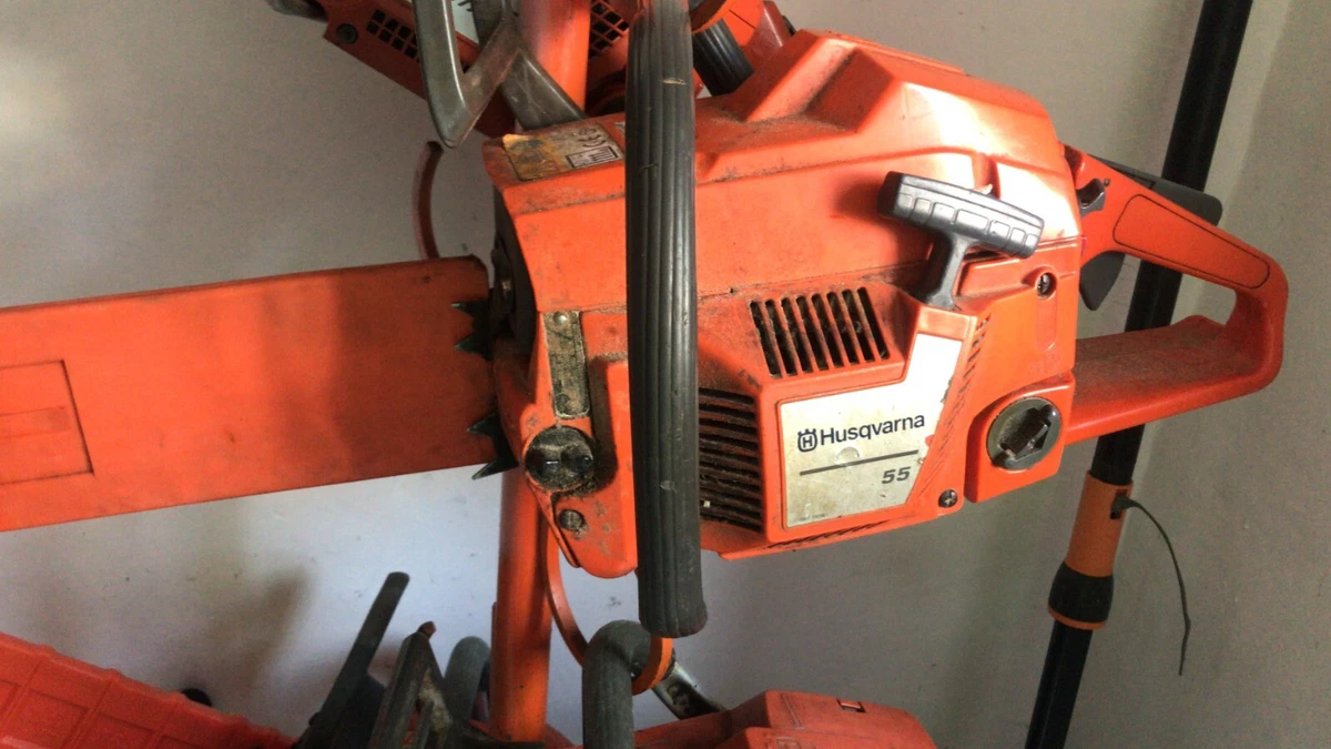 HUSQVARNA 55 SEMI PROFESSIONAL CHAINSAW GOOD GENERAL CONDITION .