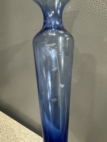 Vintage Blue Glass Vase Etched Grapes 8.5” Tall Clear Bottom in EUC - Picture 9 of 12