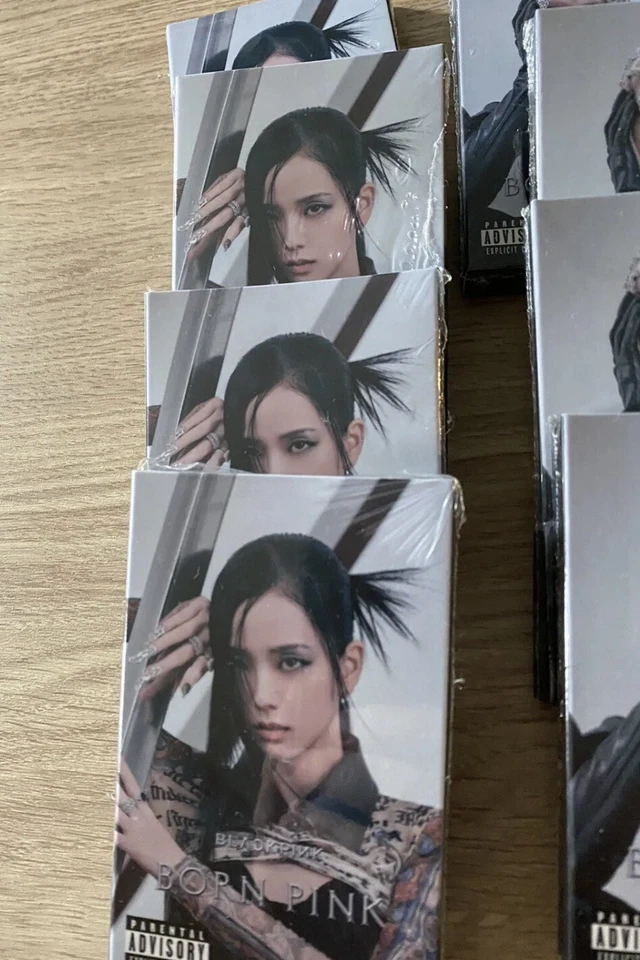 Blackpink - Born Pink 4 Cassette Bundle - Lisa Jisoo Jennie Rose - Image 2 of 4