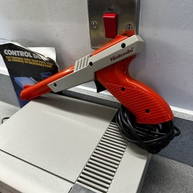 Nintendo NES Entertainment System Video Game Console Action Set - Fully Working