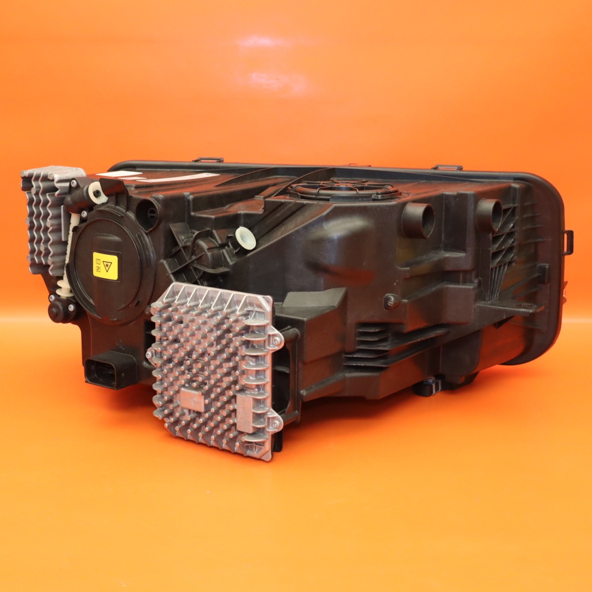 Rolls-Royce Cullinan 2019-2023 LEFT Headlight P/N 63118498335