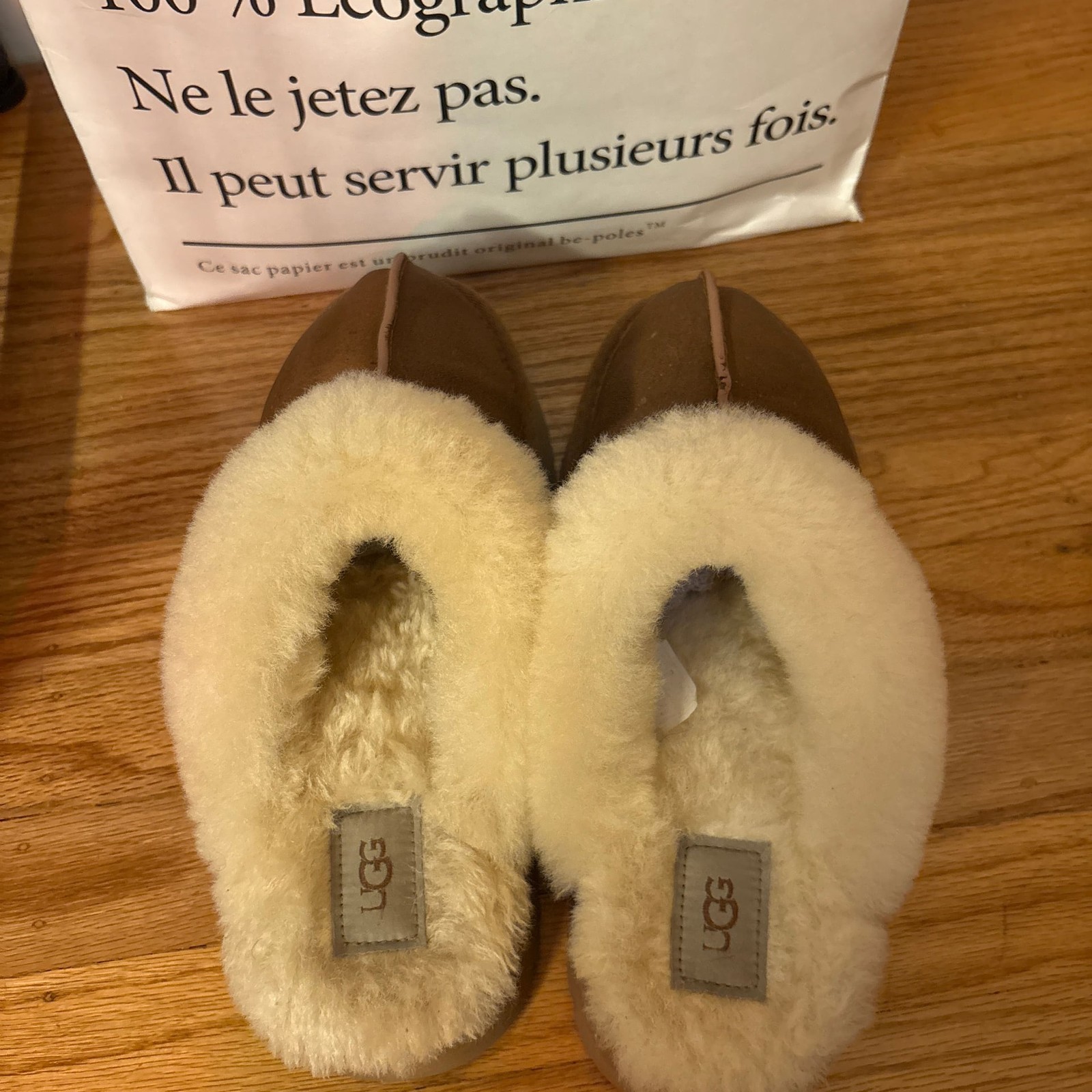 UGG - image 1
