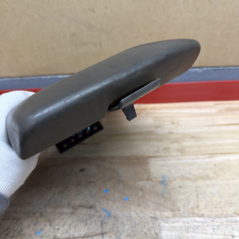 2005 - 2012 NISSAN Frontier Center Console Lid Arm Rest Pathfinder OEM 10.5" Foto 2 de 4