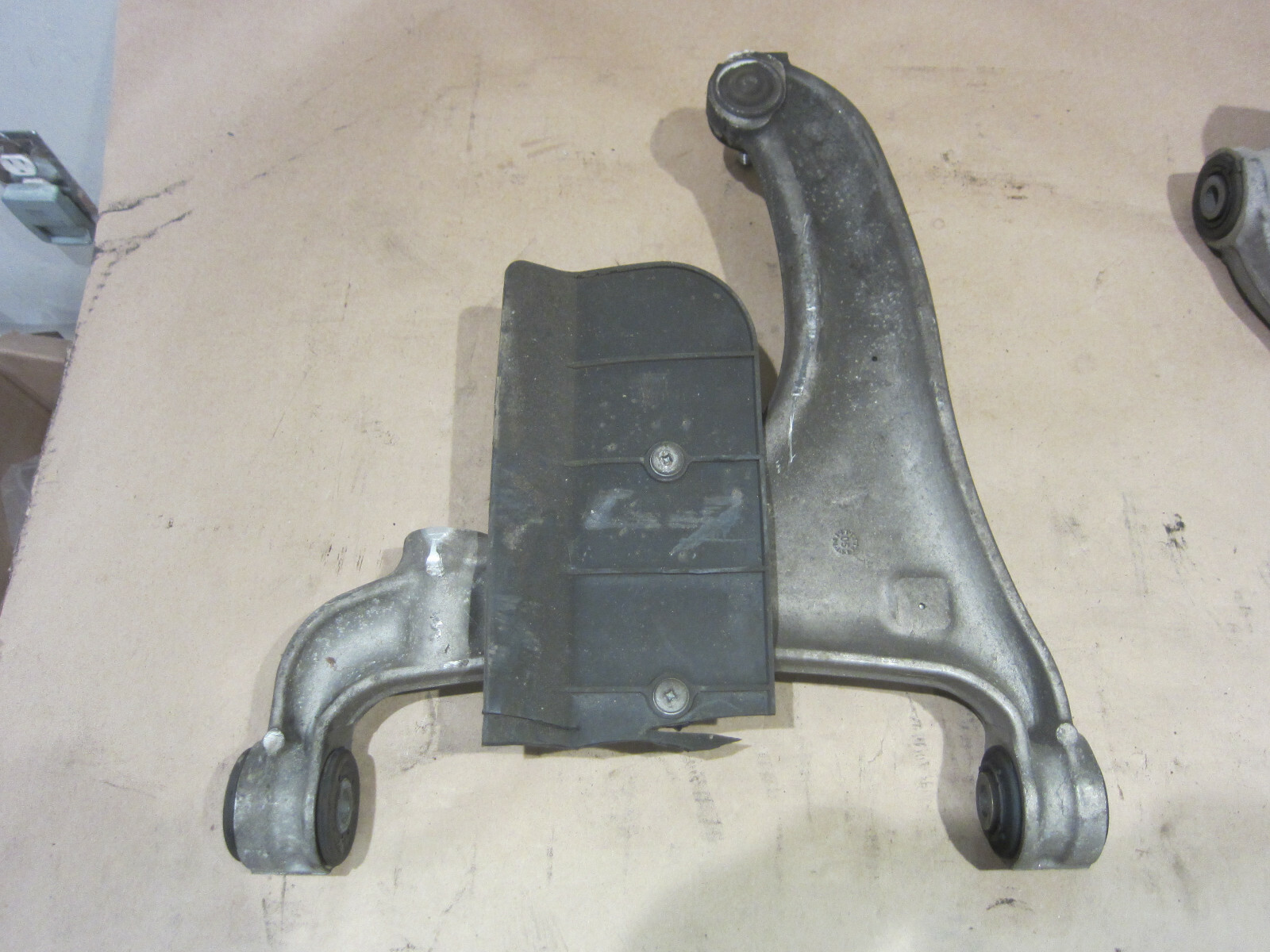 Maserati Quattroporte 06  RH Rear Lower Suspension Lever  Control Arm 217738