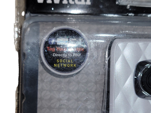 Vivitar Digital Camcorder 884HD 8.1 Mega Pixels 720P 4X Digital Zoom 2.2" Screen - Picture 4 of 12