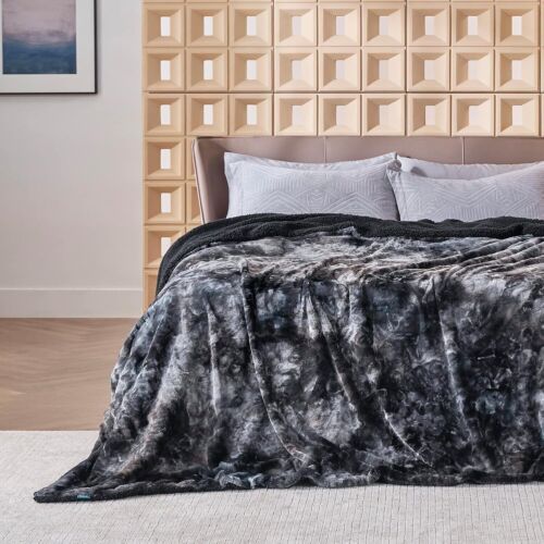 Fuzzy Blanket King Size - Black,108x90 Inches