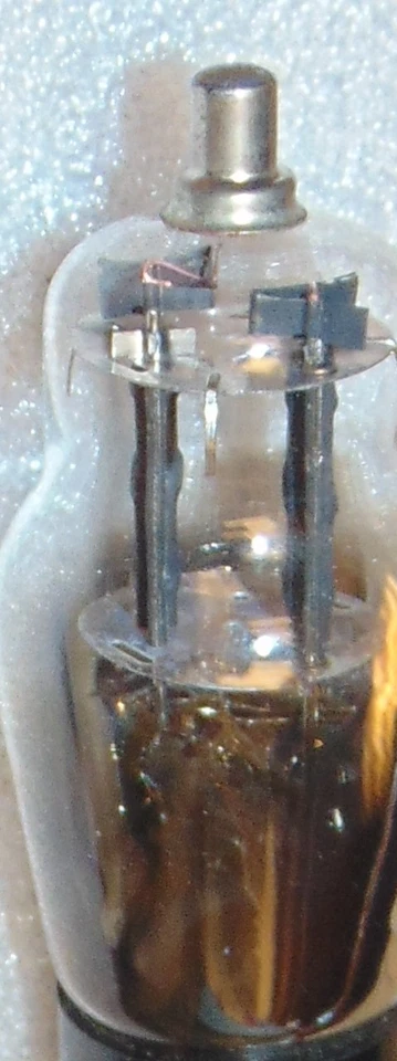 TUBO BRIMAR RARO NOS CV1917 SIMILAR A VT-99 6F8G CON ADAPTADOR = B65 / 6SN7 Foto 3 de 4