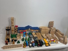 Thomas, Brio, Mixed Wooden Railway 133 Pieces Lot Trains, Accessories, Figures