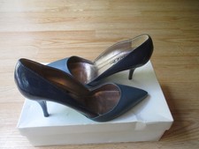 $695 Lanvin Shoes Pointy Toe Heels Dorsay Col...