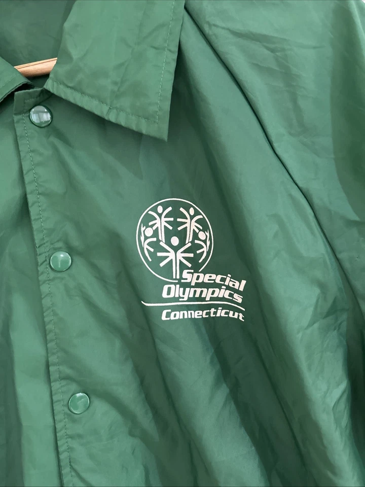 Vintage USA Special Olympics Connecticut Men’s Windbreaker Jacket - Large  - Image 2 of 4