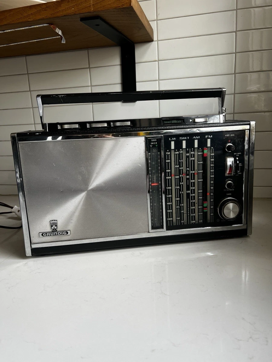 Récepteur Grundig Satellit 3400 Professionnal - Photo, audio & vidéo