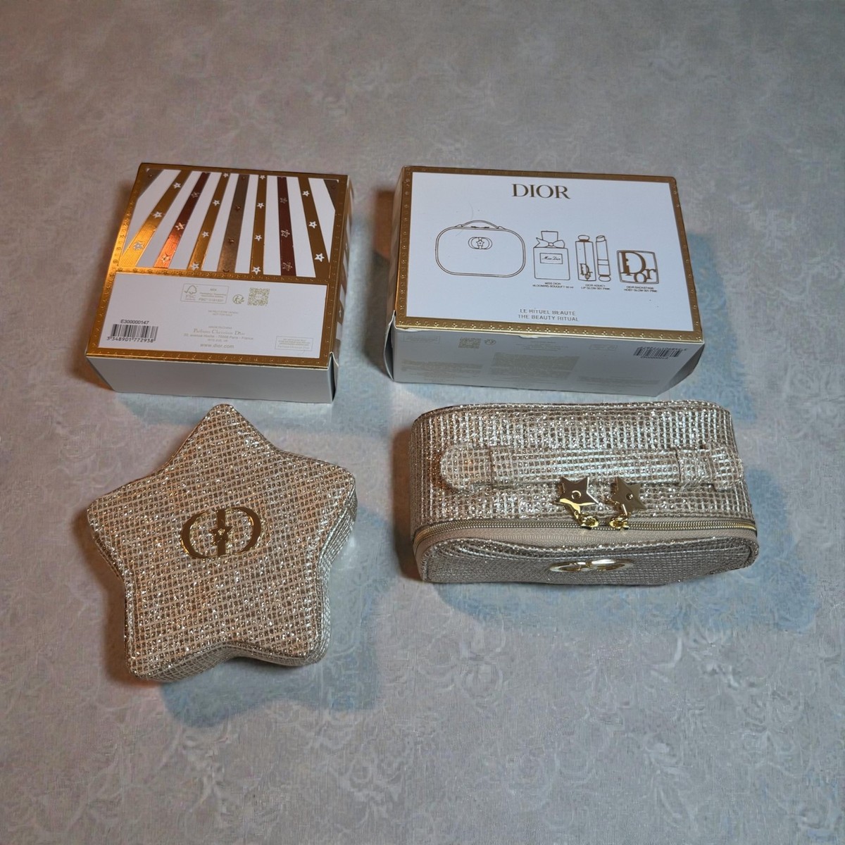 Brand New Gift With Purchase Gift Set - Gold Vanity Case & Star
