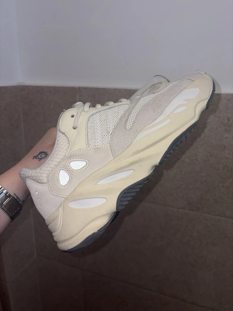 adidas gazelle silver green womens ADIDAS x YEEZY Wave Runner Boost 700 Size 6 Grey Multi-Color Mesh Snea –  Sui Generis Designer Consignment