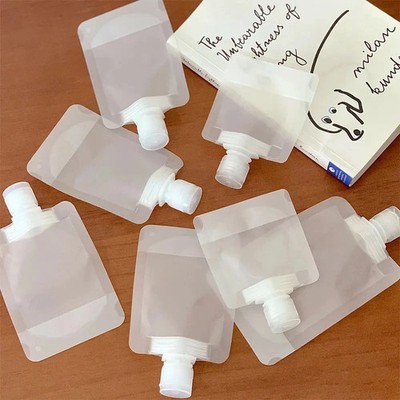 5pcs Travel Bottles Refillable Lotion Shampoo Dispenser Cosmetic Liquid Pouch