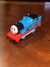 TOMY Trackmaster Thomas & Friends Thomas Motorized Train As Is Needs Repair