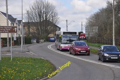 Foto 12x8 Kreuzhände: Kreuzhände Straßenkreuzhände\/SN5612 von der A48 c2014