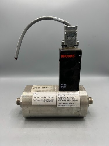 1" Brooks Model SLA5863/BH2BA0BA0AA1B2 Mass Flow Meter AIR 474 SLPM USED
