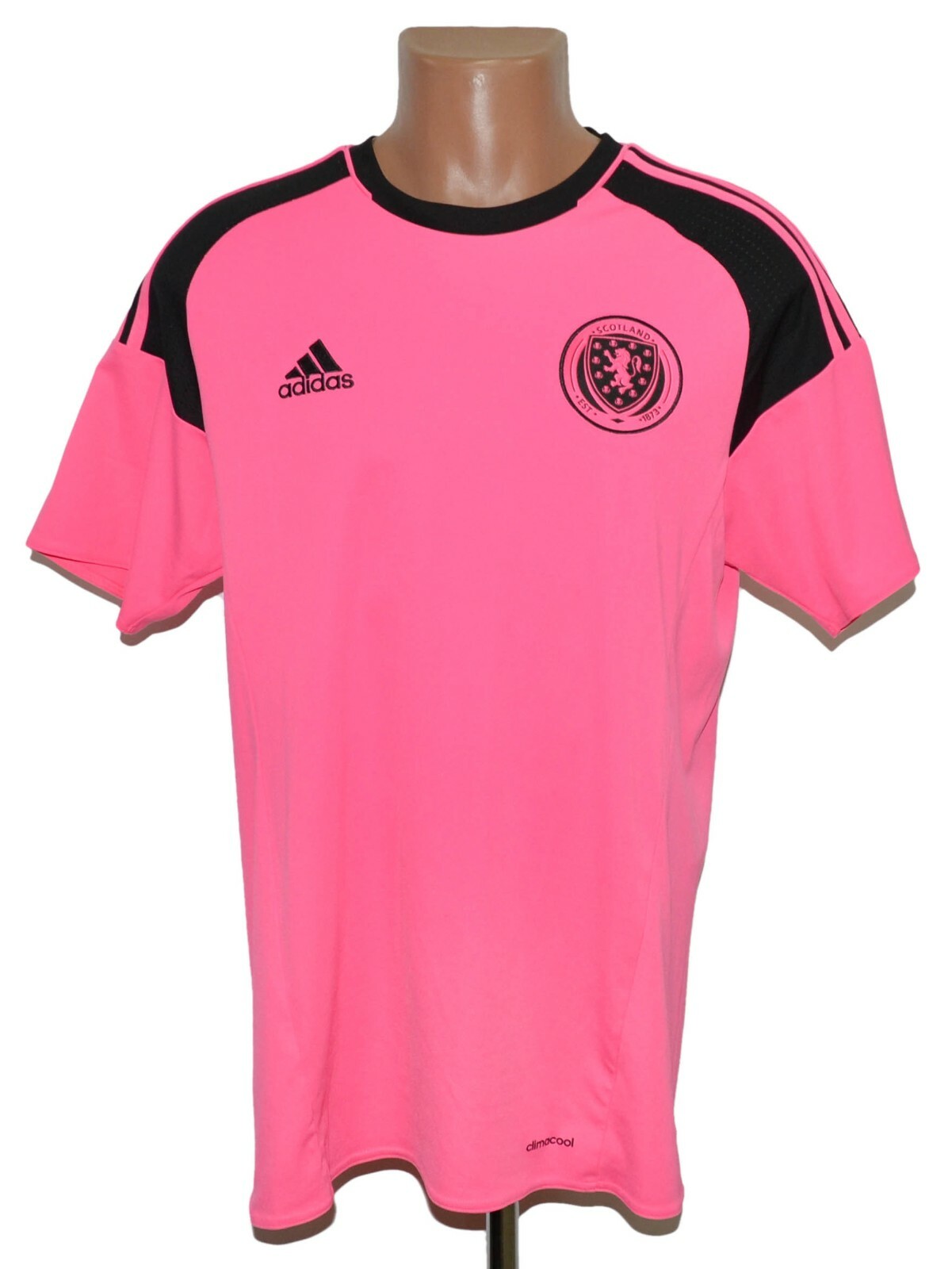 adidas pink football kit