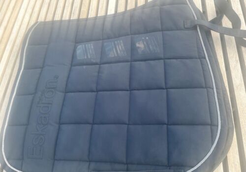 Eskadron Dressurschabracke „big Glossy Square, WB+ Bandagen - Bild 5 von 6