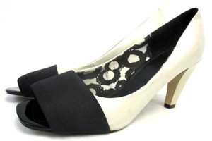 open toe shoes at work