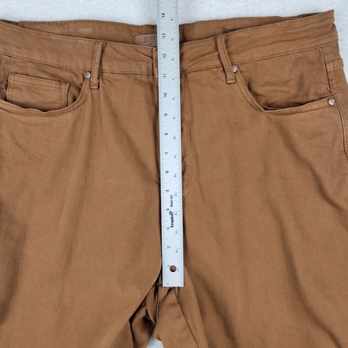 Judy Blue Tummy Control Bermuda Shorts Rust Camel Colored Stretch Size 3X - Picture 9 of 10