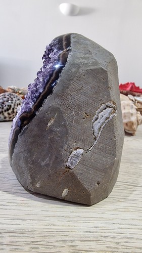 Amethyst Geode Cluster, Crystal Specimen 1220g - Picture 13 of 17