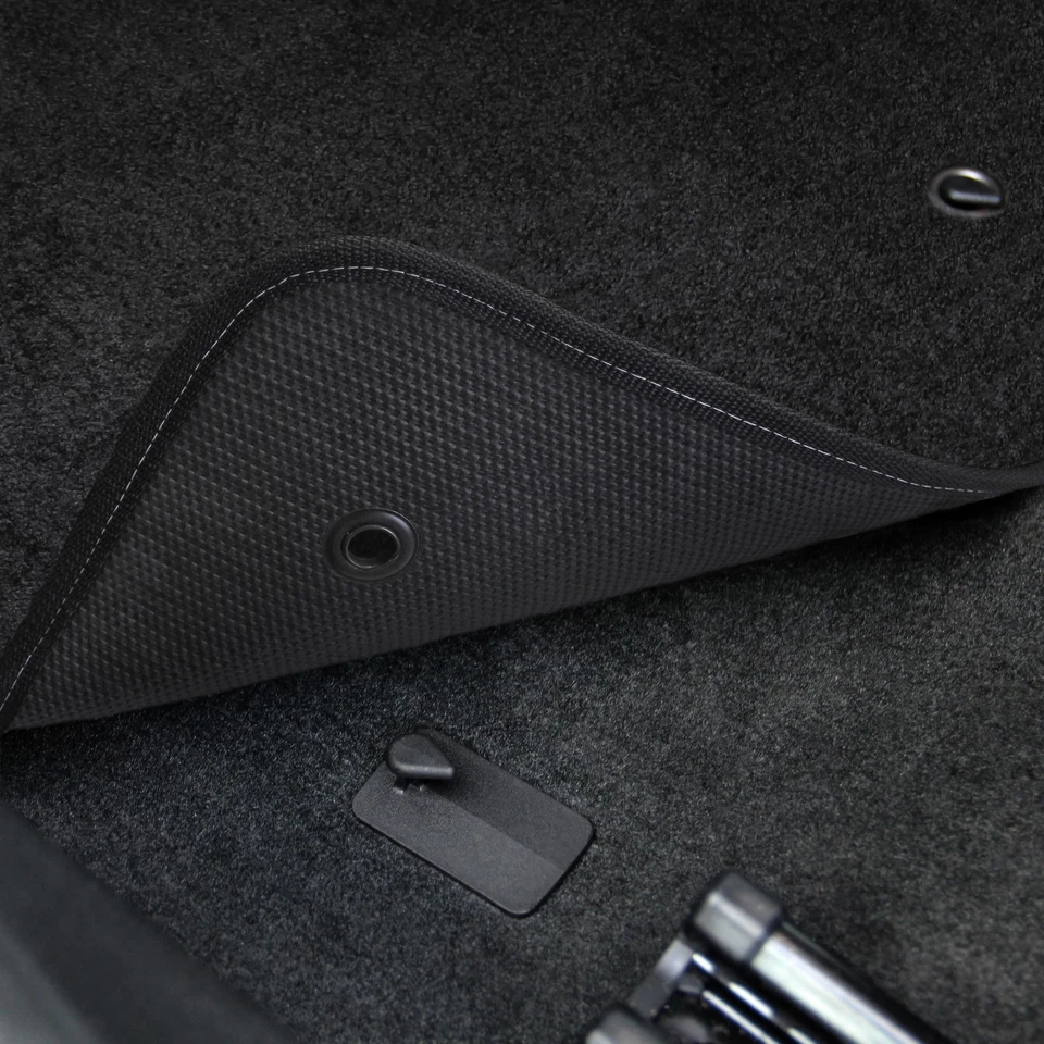 Alfombrillas Lloyd Mats GMC Yukon XL 2014 segunda fila banco, 3 piezas Foto 3 de 4